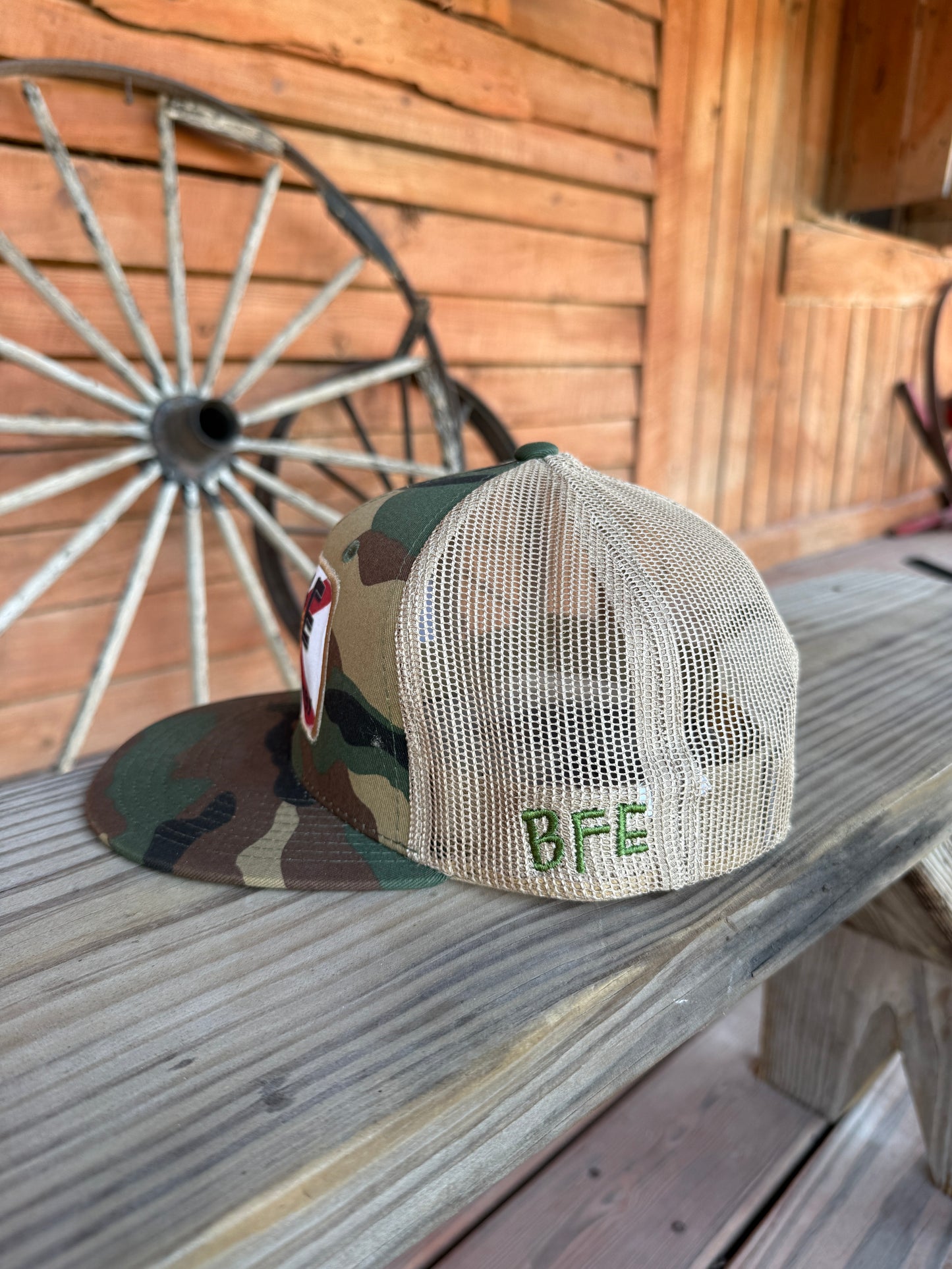 BFE Classic Camo Flatbill Snapback 🧢⚡🌴